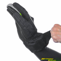 Wnt-2_h2out_gloves-5