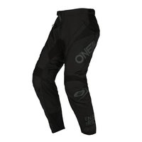 On_22_pant_trail_blk_front_rbg_2000x