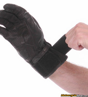 Held_touch_gloves-8