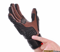 Revit_sand_3_gloves-4