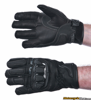 Held_spot_gloves-1