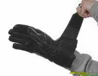 Z1r_recoil_waterproof_gloves_for_women-7