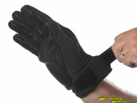 Alpinestars_c-1_v2_gore-tex_windstopper_gloves-4
