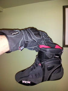 Tcx_boots_cortech_scarab_gloves